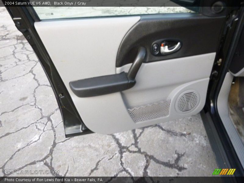 Black Onyx / Gray 2004 Saturn VUE V6 AWD