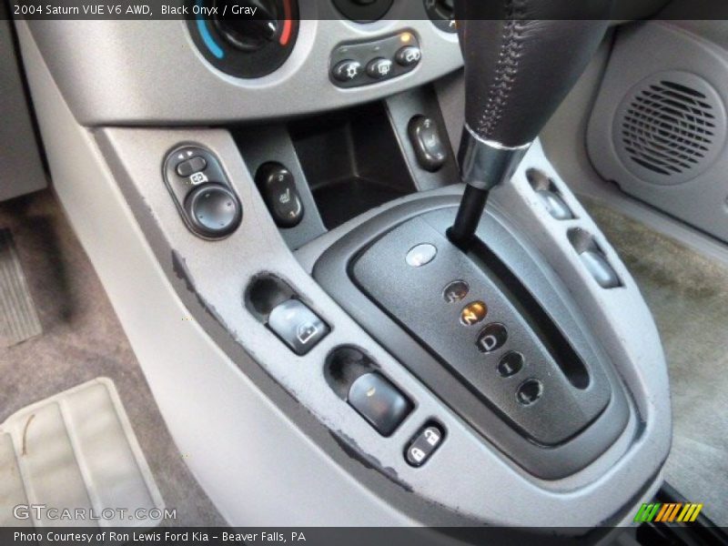 Black Onyx / Gray 2004 Saturn VUE V6 AWD