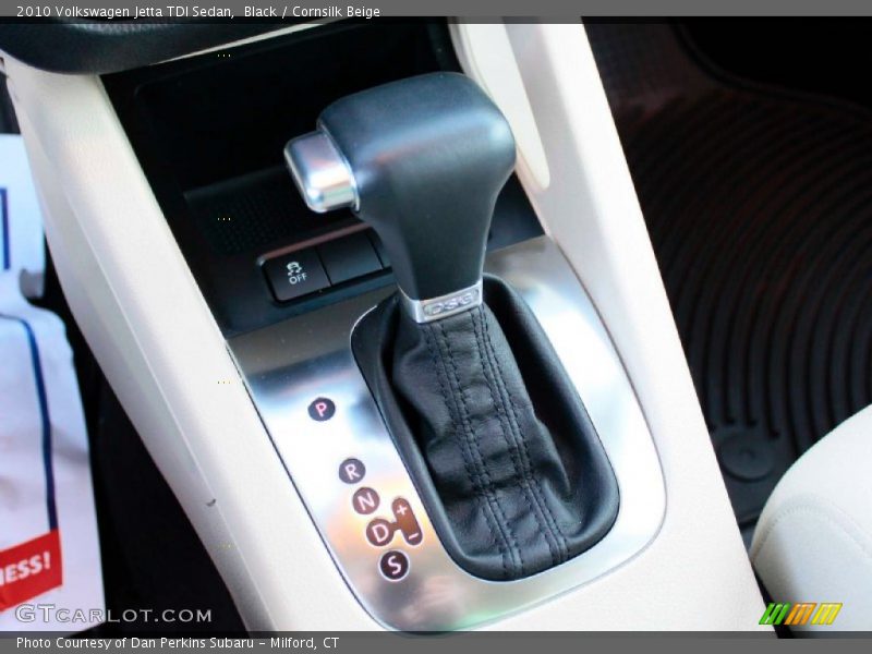 Black / Cornsilk Beige 2010 Volkswagen Jetta TDI Sedan