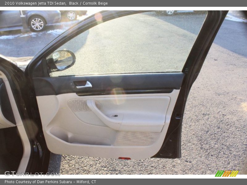 Black / Cornsilk Beige 2010 Volkswagen Jetta TDI Sedan
