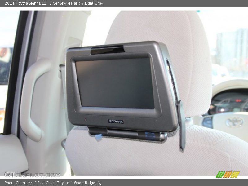 Silver Sky Metallic / Light Gray 2011 Toyota Sienna LE