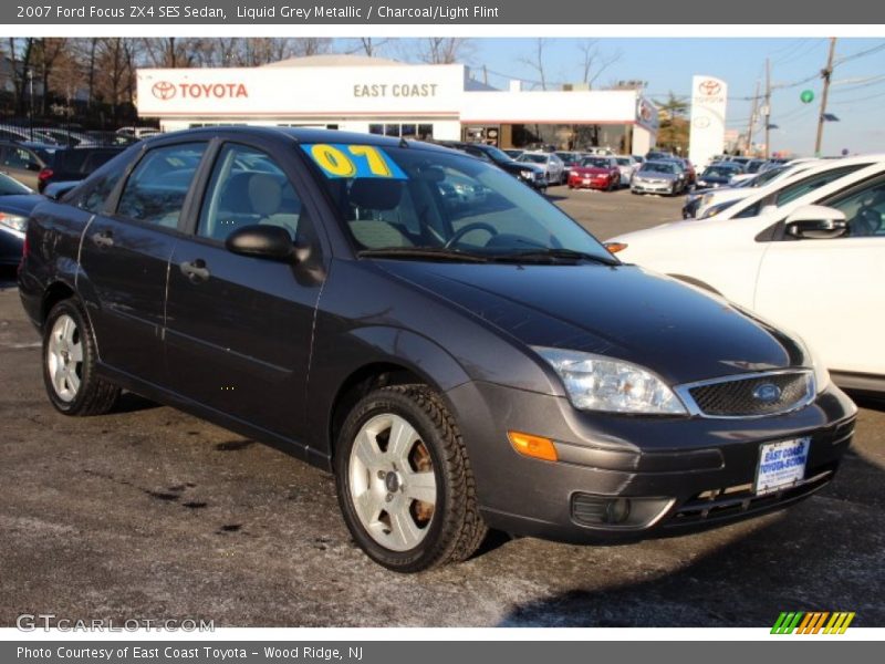 Liquid Grey Metallic / Charcoal/Light Flint 2007 Ford Focus ZX4 SES Sedan
