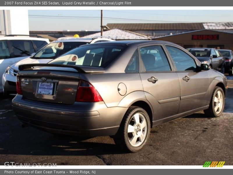 Liquid Grey Metallic / Charcoal/Light Flint 2007 Ford Focus ZX4 SES Sedan