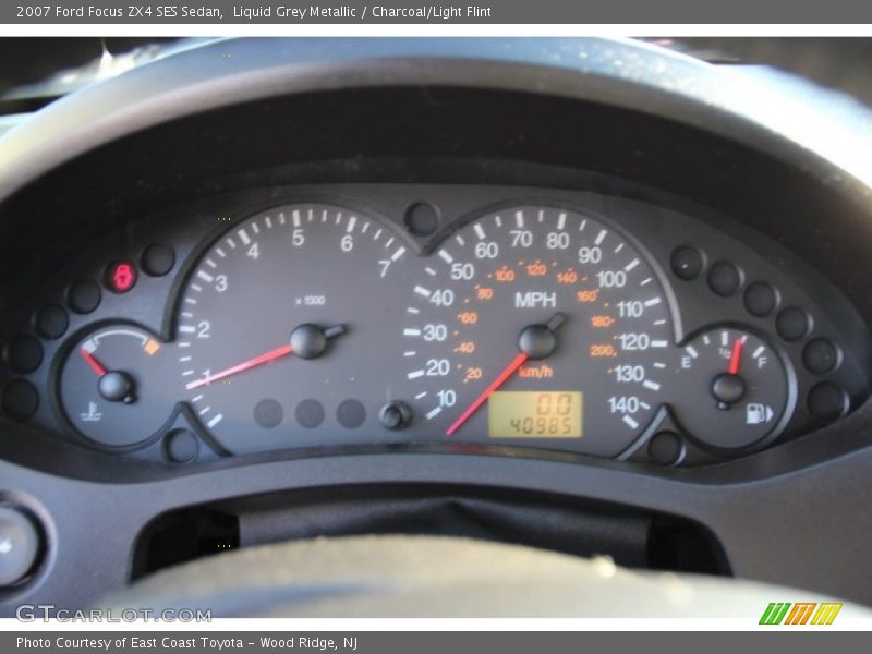 Liquid Grey Metallic / Charcoal/Light Flint 2007 Ford Focus ZX4 SES Sedan
