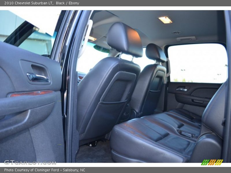 Black / Ebony 2010 Chevrolet Suburban LT