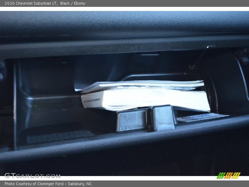 Black / Ebony 2010 Chevrolet Suburban LT