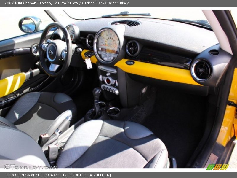 Mellow Yellow / Carbon Black/Carbon Black 2007 Mini Cooper Hardtop