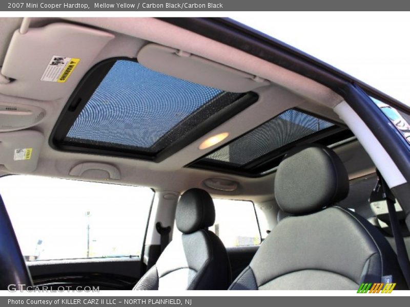 Mellow Yellow / Carbon Black/Carbon Black 2007 Mini Cooper Hardtop
