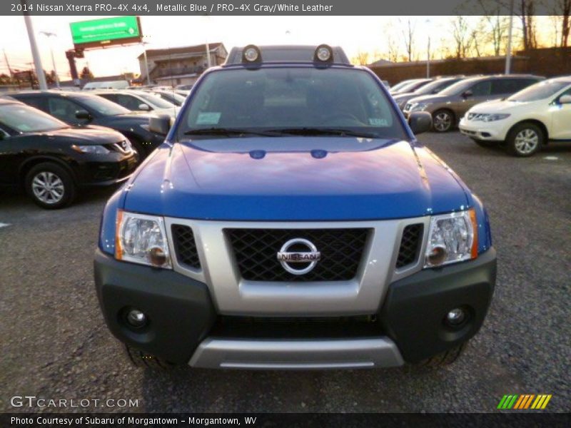 Metallic Blue / PRO-4X Gray/White Leather 2014 Nissan Xterra PRO-4X 4x4