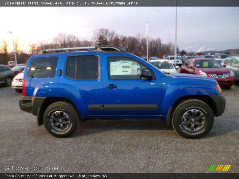  2014 Xterra PRO-4X 4x4 Metallic Blue