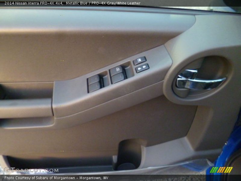 Metallic Blue / PRO-4X Gray/White Leather 2014 Nissan Xterra PRO-4X 4x4