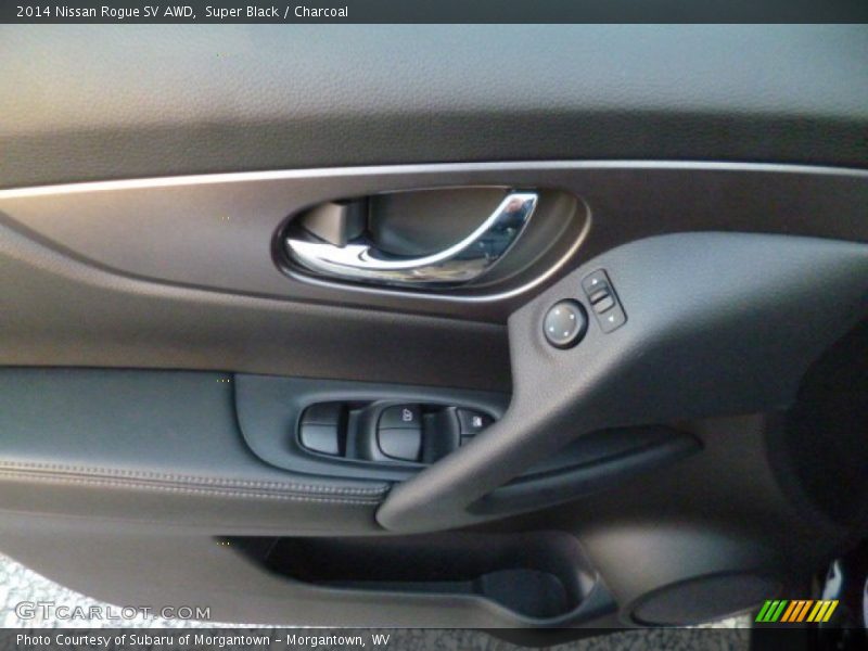Super Black / Charcoal 2014 Nissan Rogue SV AWD