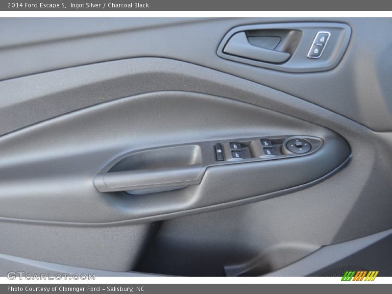 Ingot Silver / Charcoal Black 2014 Ford Escape S