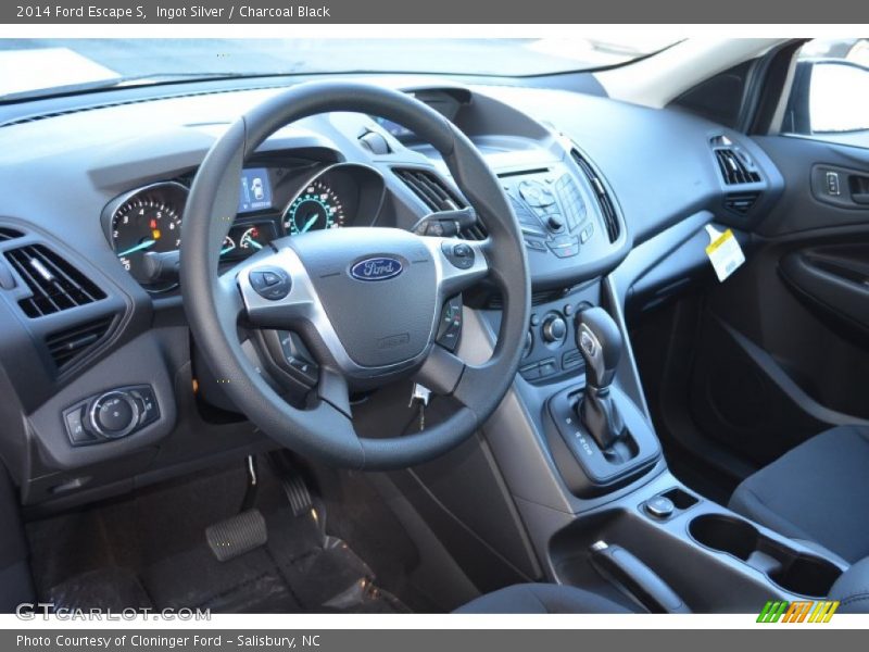 Ingot Silver / Charcoal Black 2014 Ford Escape S