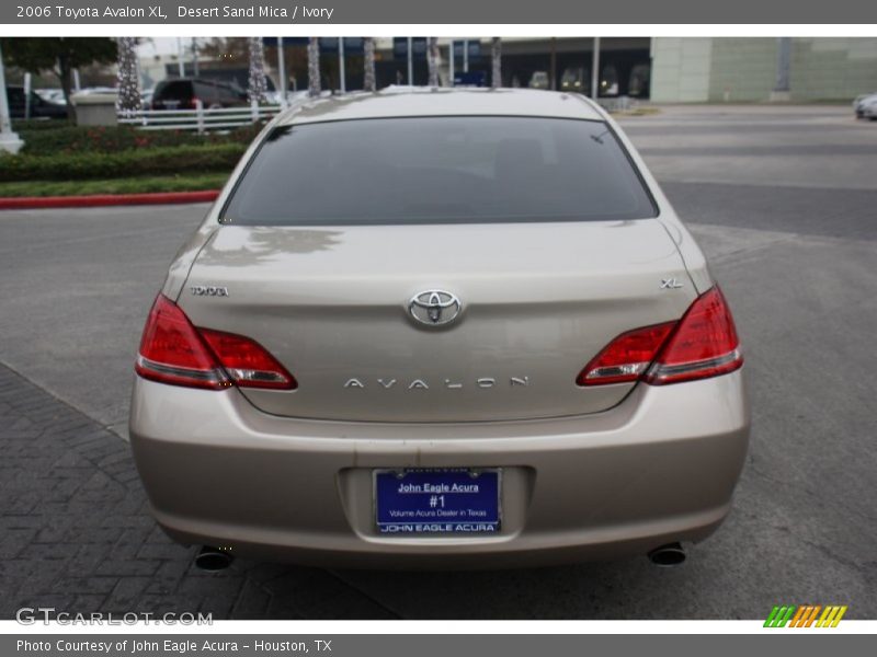 Desert Sand Mica / Ivory 2006 Toyota Avalon XL