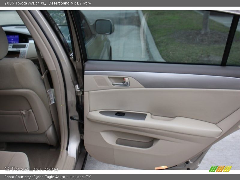 Desert Sand Mica / Ivory 2006 Toyota Avalon XL