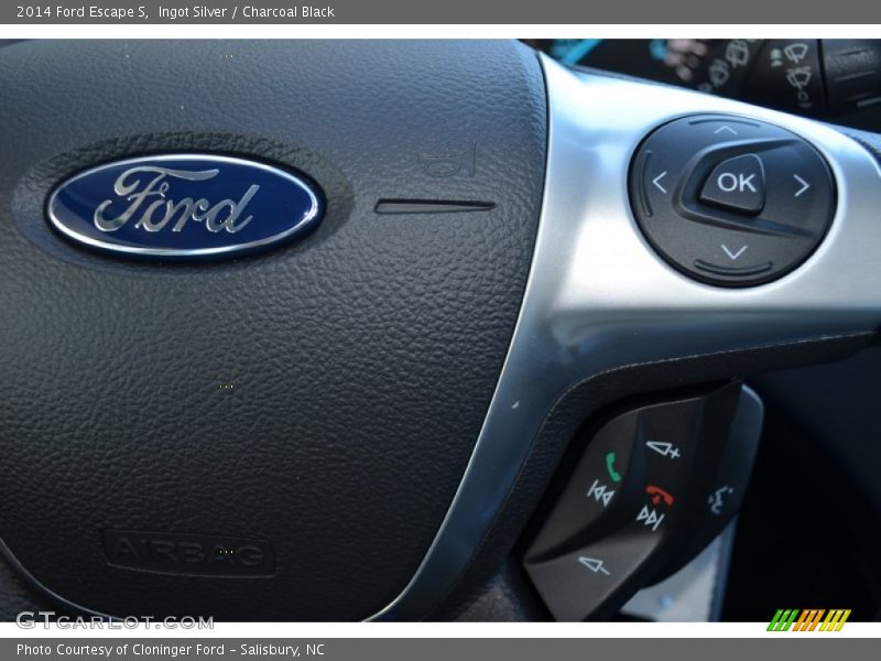 Ingot Silver / Charcoal Black 2014 Ford Escape S