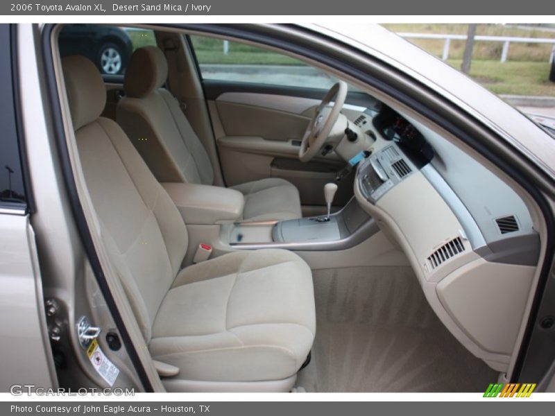 Desert Sand Mica / Ivory 2006 Toyota Avalon XL