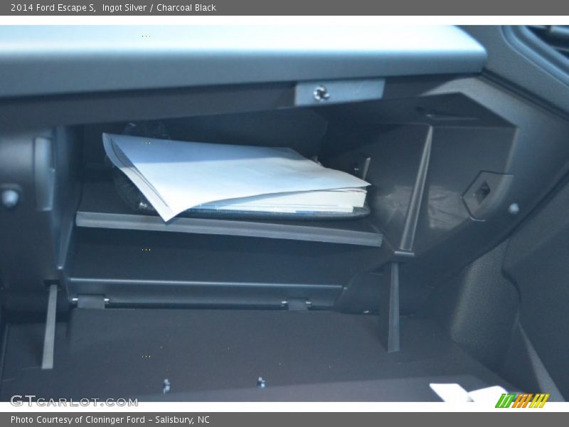 Ingot Silver / Charcoal Black 2014 Ford Escape S