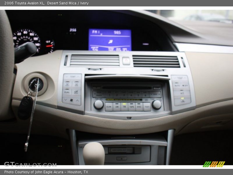 Desert Sand Mica / Ivory 2006 Toyota Avalon XL