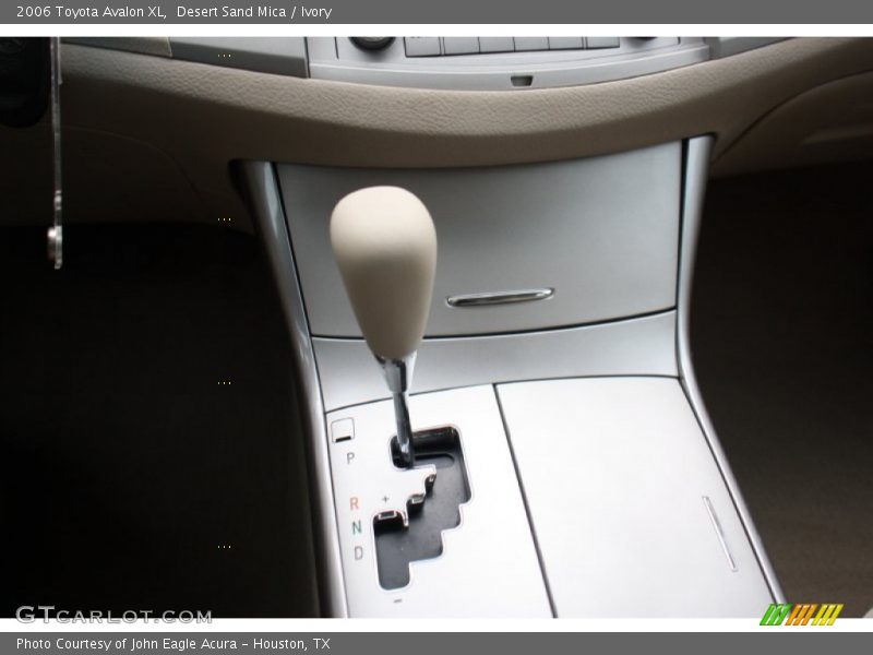 Desert Sand Mica / Ivory 2006 Toyota Avalon XL