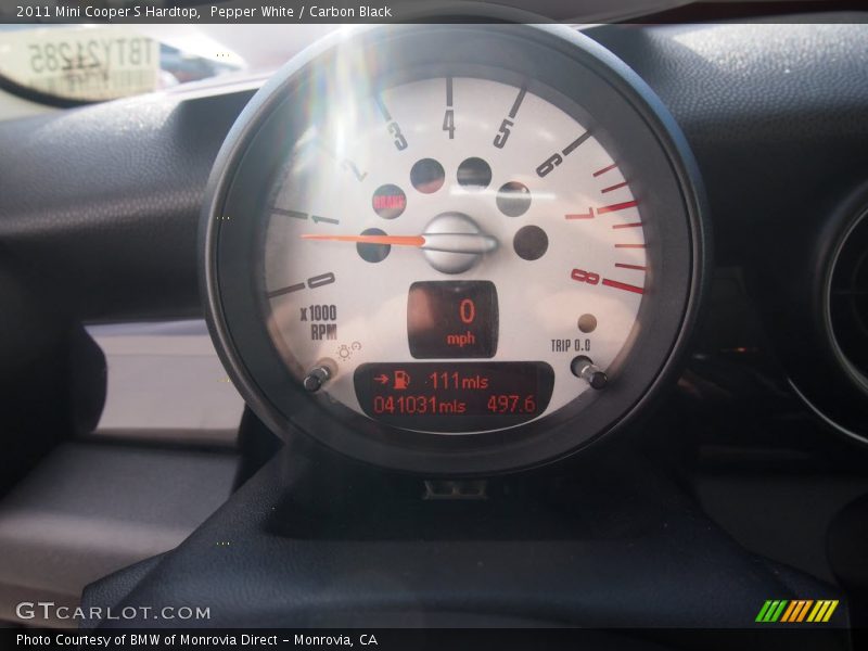 Pepper White / Carbon Black 2011 Mini Cooper S Hardtop