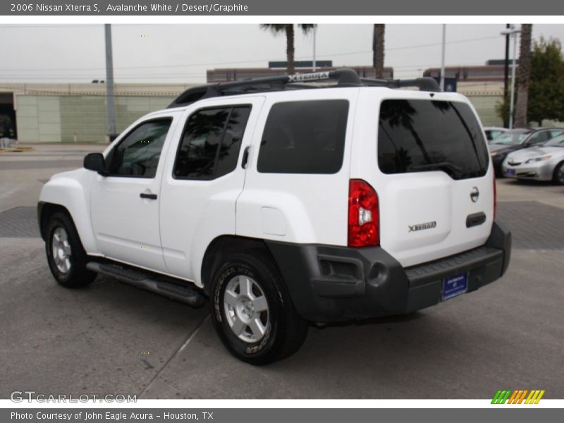 Avalanche White / Desert/Graphite 2006 Nissan Xterra S