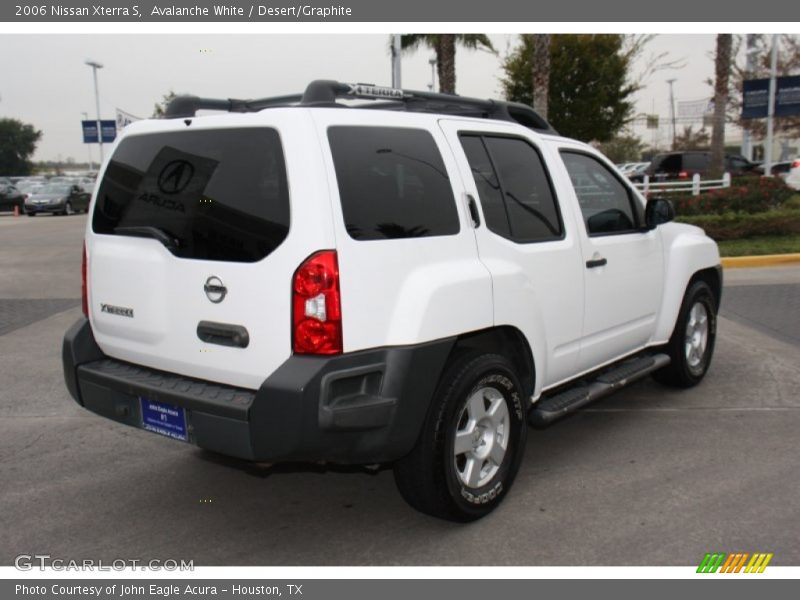 Avalanche White / Desert/Graphite 2006 Nissan Xterra S