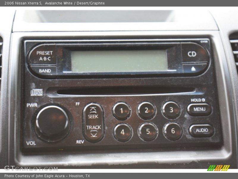 Avalanche White / Desert/Graphite 2006 Nissan Xterra S