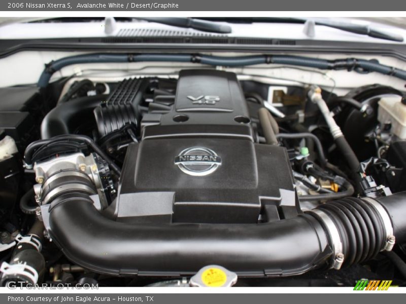 Avalanche White / Desert/Graphite 2006 Nissan Xterra S
