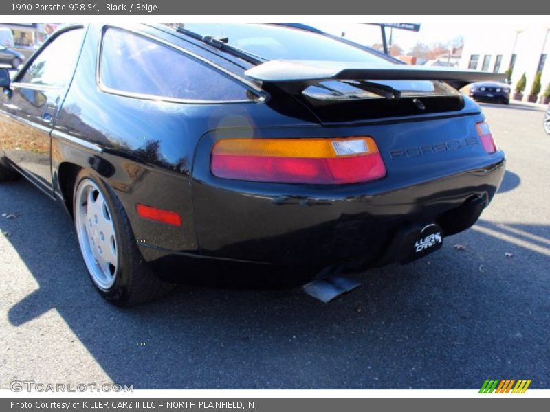 Black / Beige 1990 Porsche 928 S4