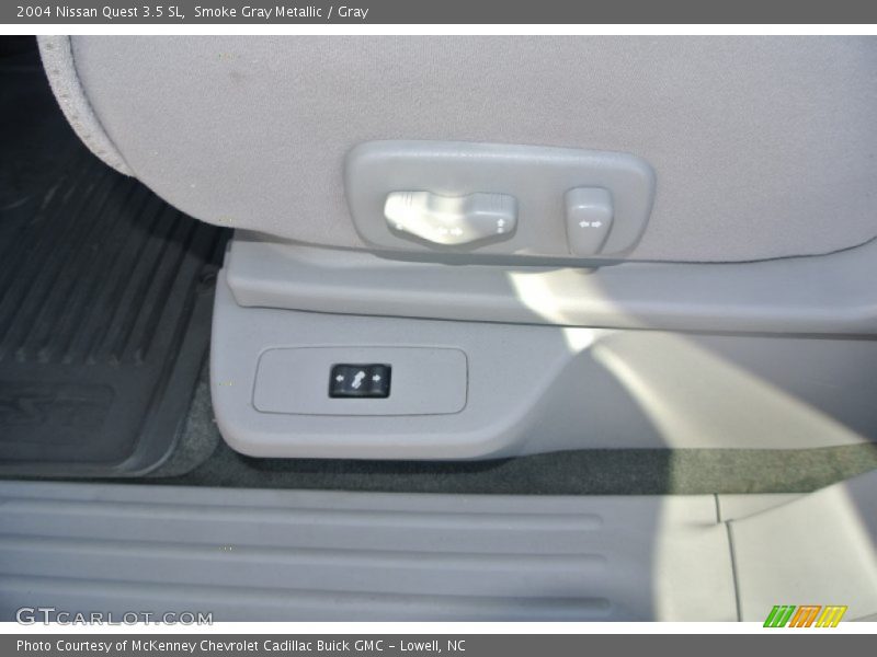 Smoke Gray Metallic / Gray 2004 Nissan Quest 3.5 SL