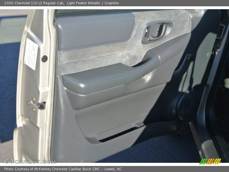 Light Pewter Metallic / Graphite 2000 Chevrolet S10 LS Regular Cab