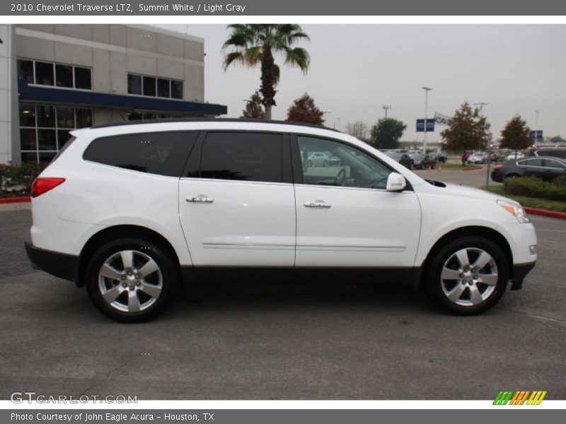 Summit White / Light Gray 2010 Chevrolet Traverse LTZ