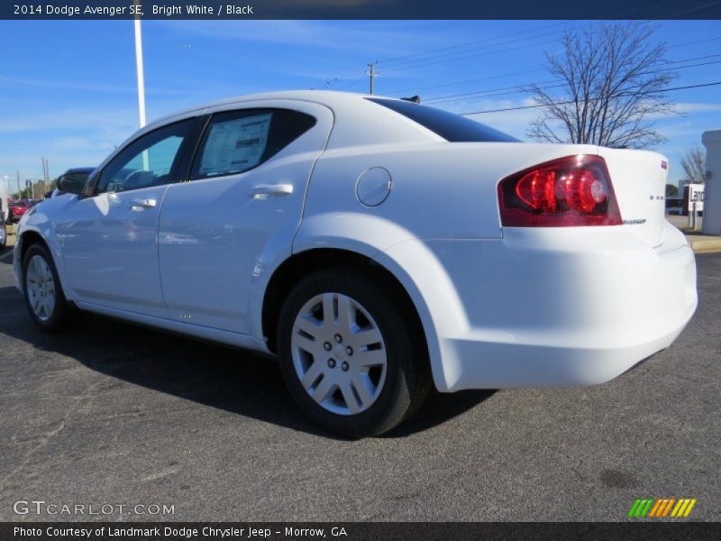 Bright White / Black 2014 Dodge Avenger SE