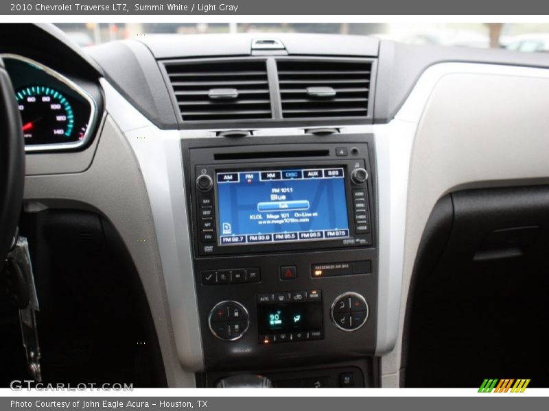 Summit White / Light Gray 2010 Chevrolet Traverse LTZ
