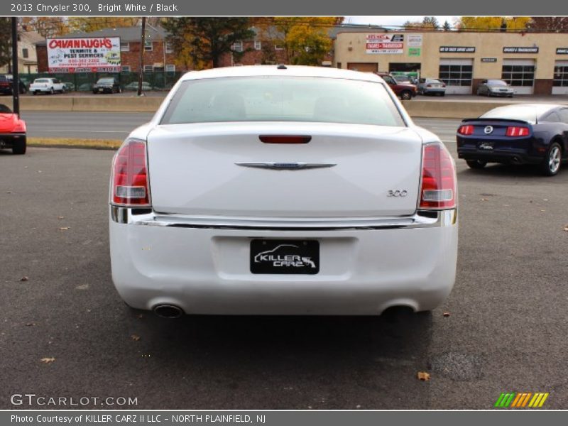 Bright White / Black 2013 Chrysler 300