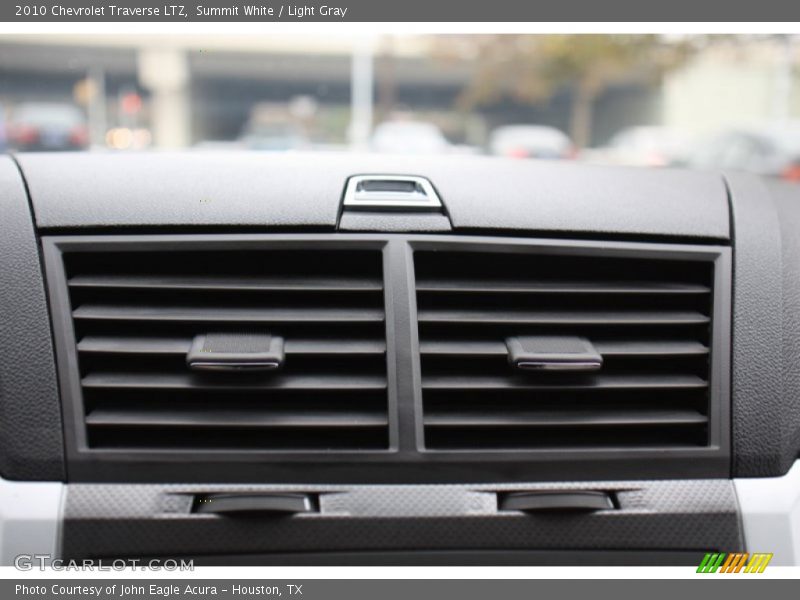 Summit White / Light Gray 2010 Chevrolet Traverse LTZ