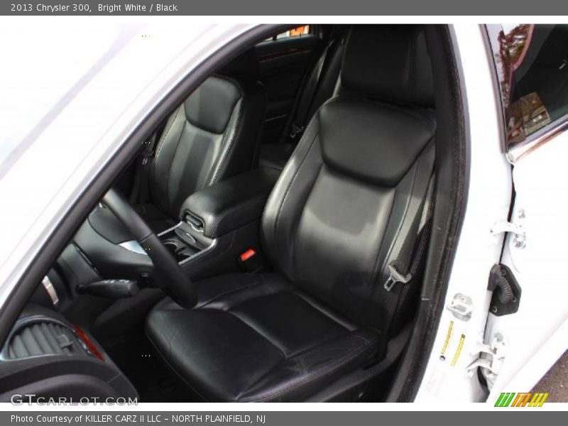 Bright White / Black 2013 Chrysler 300