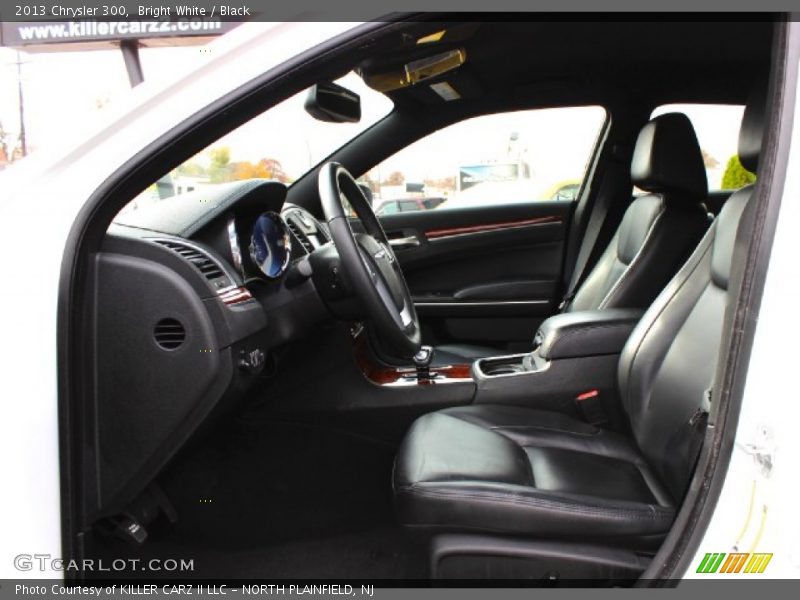 Bright White / Black 2013 Chrysler 300