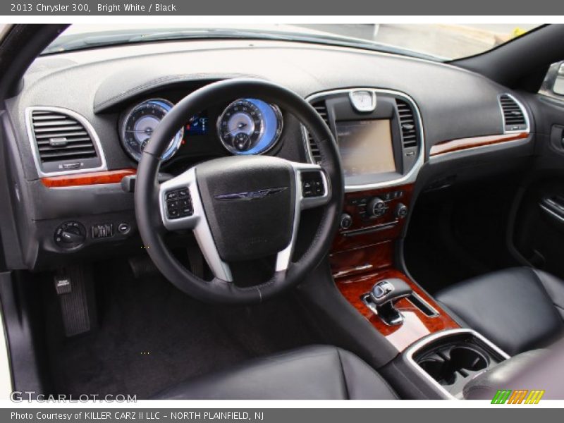 Bright White / Black 2013 Chrysler 300