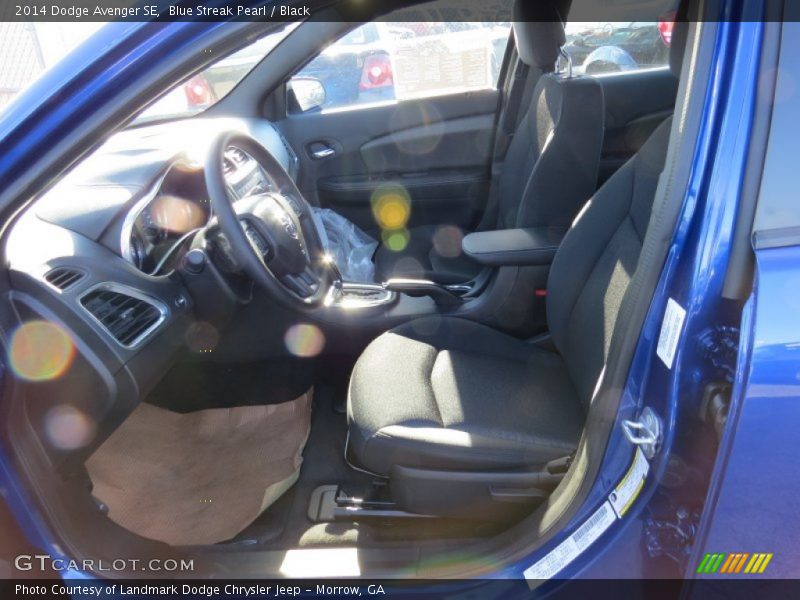 Blue Streak Pearl / Black 2014 Dodge Avenger SE