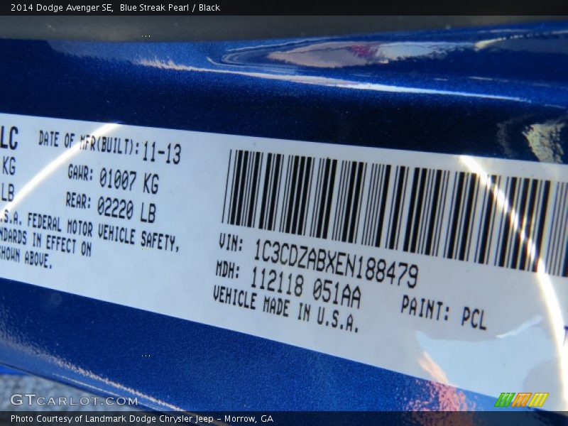 Blue Streak Pearl / Black 2014 Dodge Avenger SE