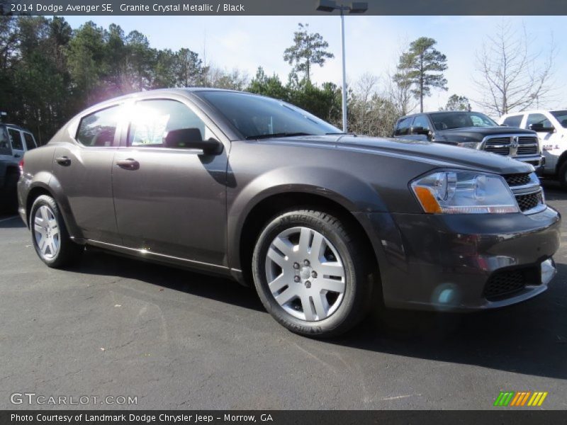 Granite Crystal Metallic / Black 2014 Dodge Avenger SE