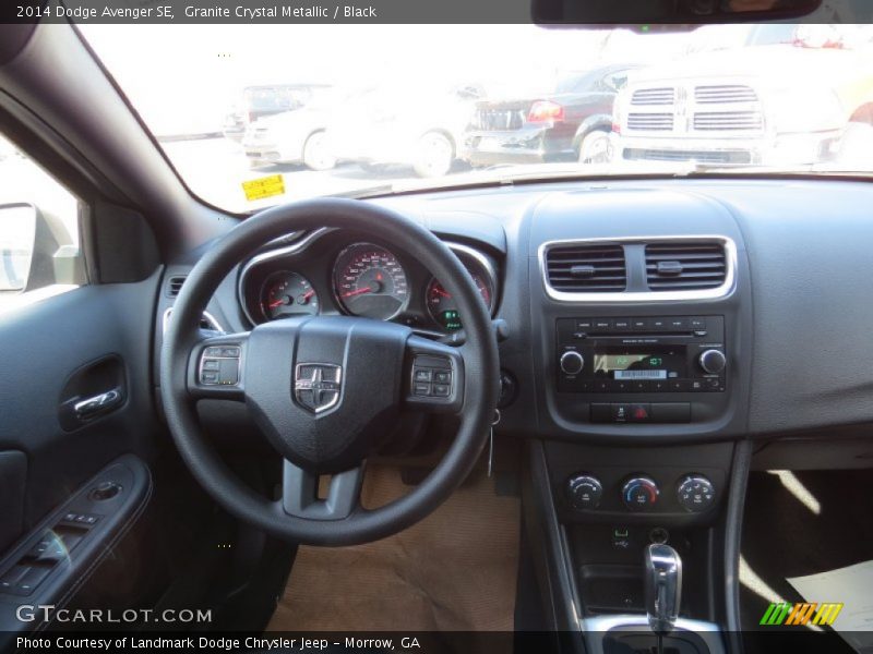 Granite Crystal Metallic / Black 2014 Dodge Avenger SE