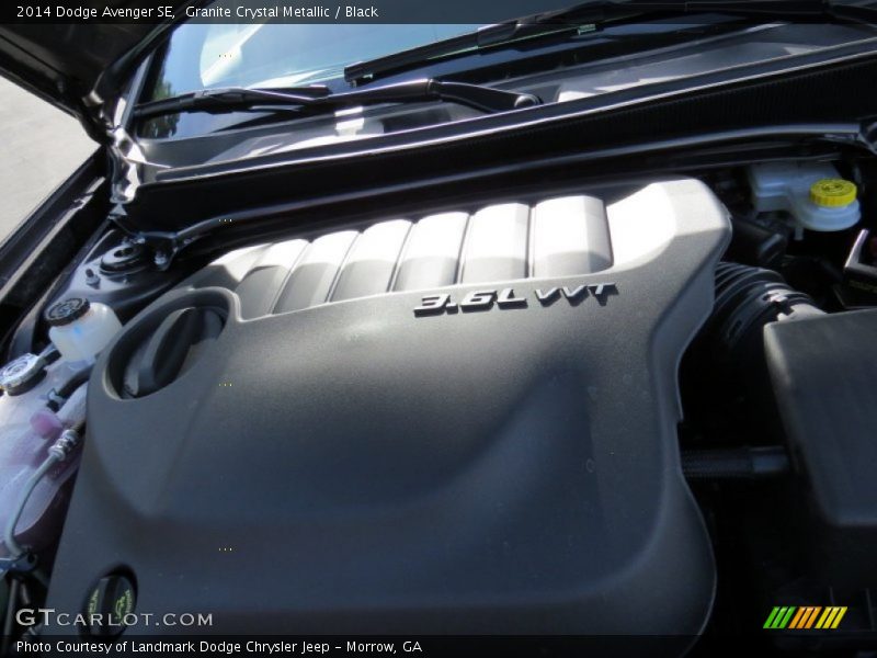 Granite Crystal Metallic / Black 2014 Dodge Avenger SE
