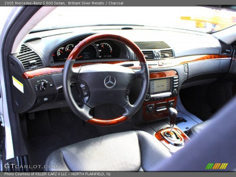Dashboard of 2005 S 600 Sedan