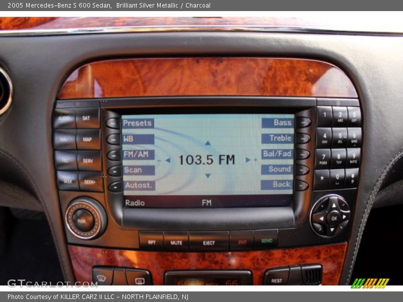 Controls of 2005 S 600 Sedan