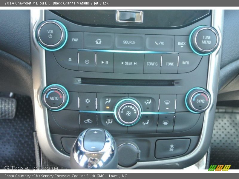 Controls of 2014 Malibu LT