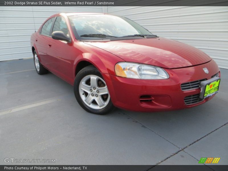 Inferno Red Pearl / Sandstone 2002 Dodge Stratus SE Plus Sedan